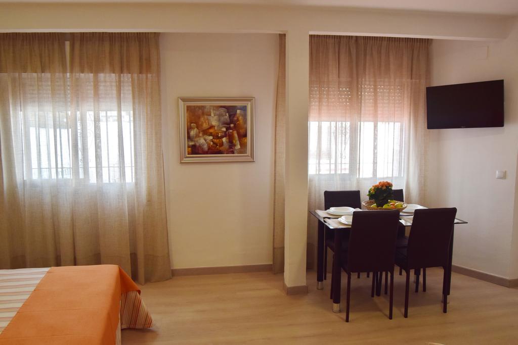 Apartamentos Cespedescinco Cordoba Luaran gambar